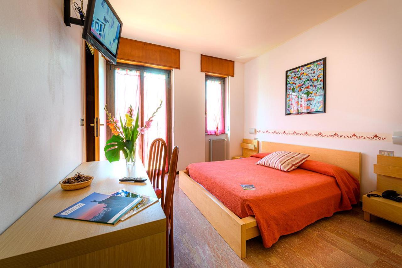 Hotel La Rotonda 티라노 외부 사진